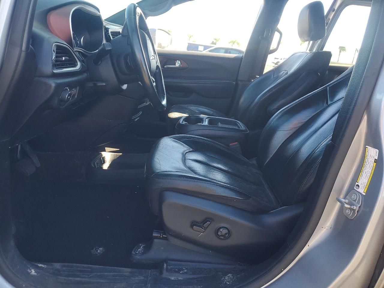 2020 Chrysler Pacifica Touring l