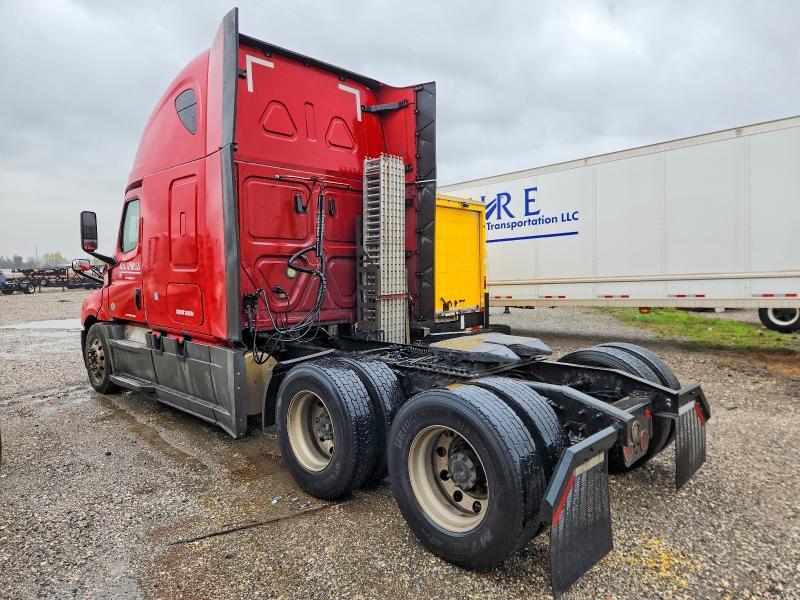 2020 Freightliner Cascadia 126 Semi Truck