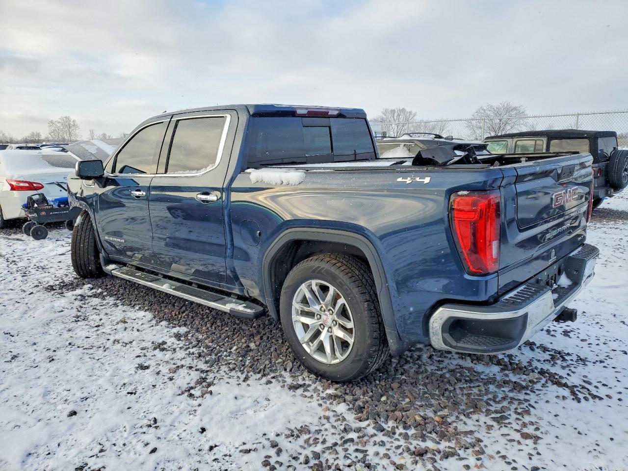 2020 GMC Sierra K1500 slt