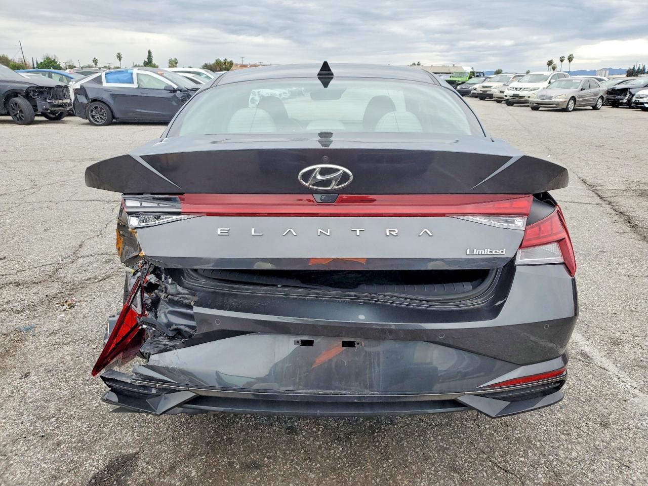 2022 Hyundai Elantra Limited