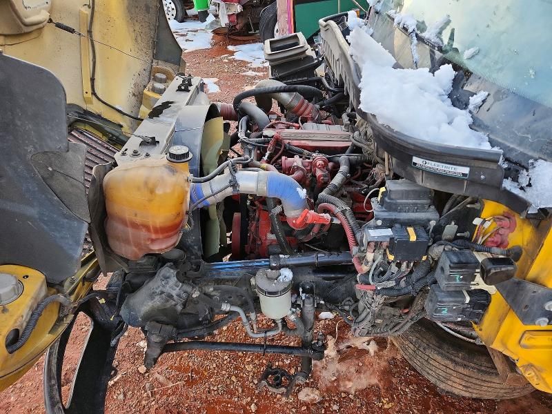 2020 International Mv607 box Truck