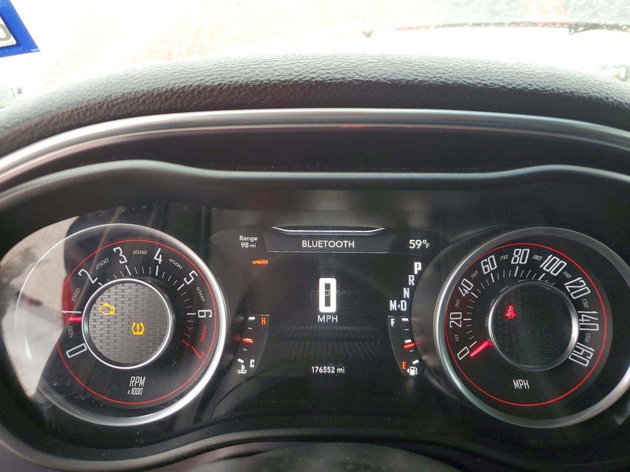 2015 Dodge Challenger sxt