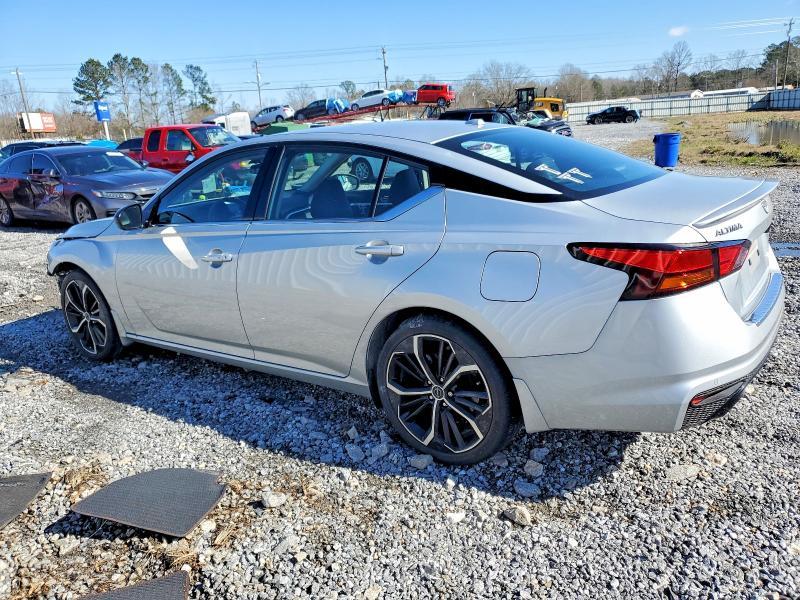 2023 Nissan Altima sr