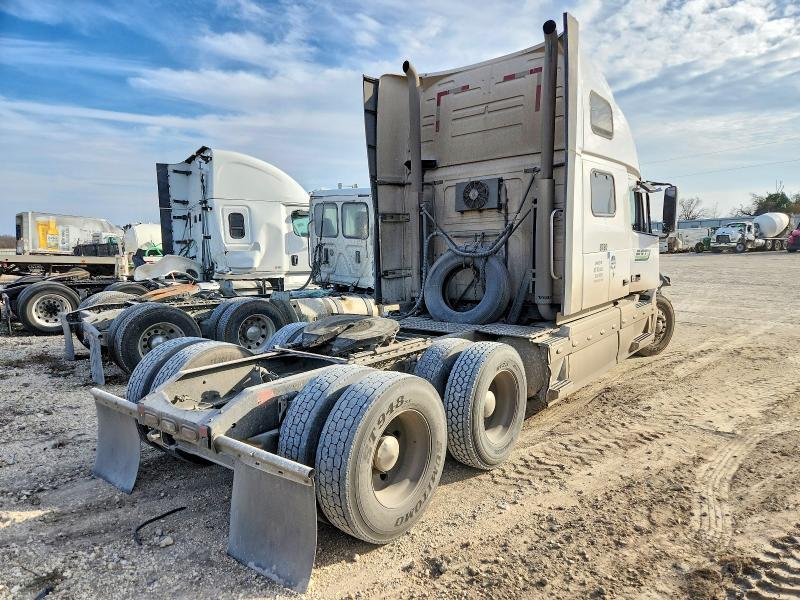 2015 Volvo VN VNL