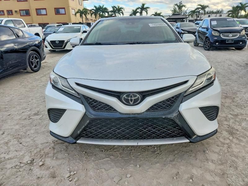 2020 Toyota Camry xse