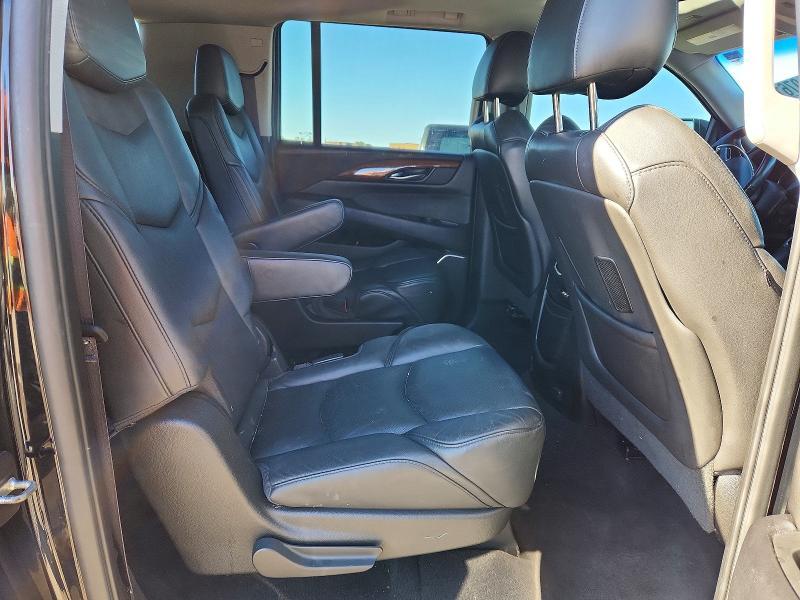 2016 Cadillac Escalade esv Luxury