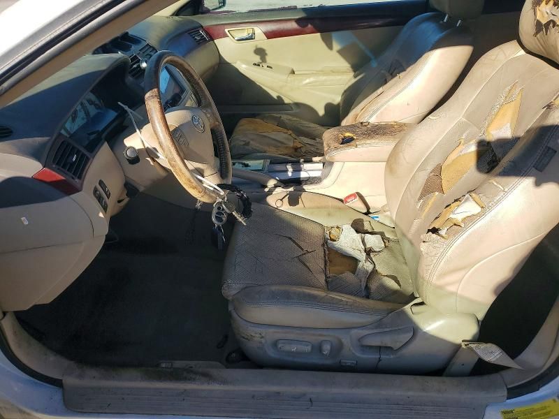 2004 Toyota Camry Solara se