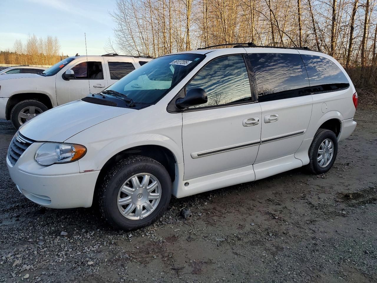 2005 Chrysler Town & Country Touring