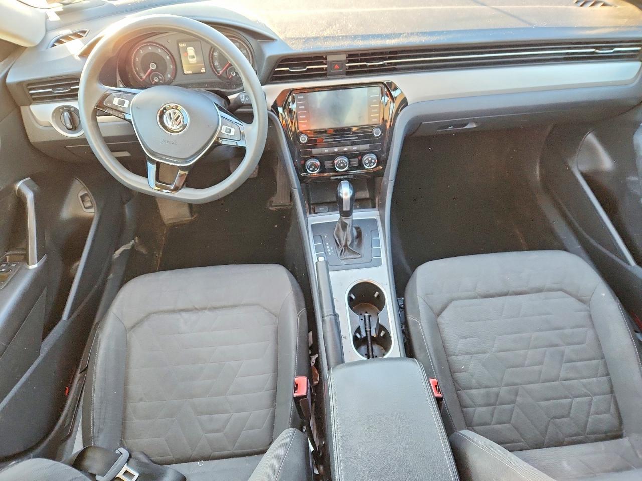 2020 Volkswagen Passat s