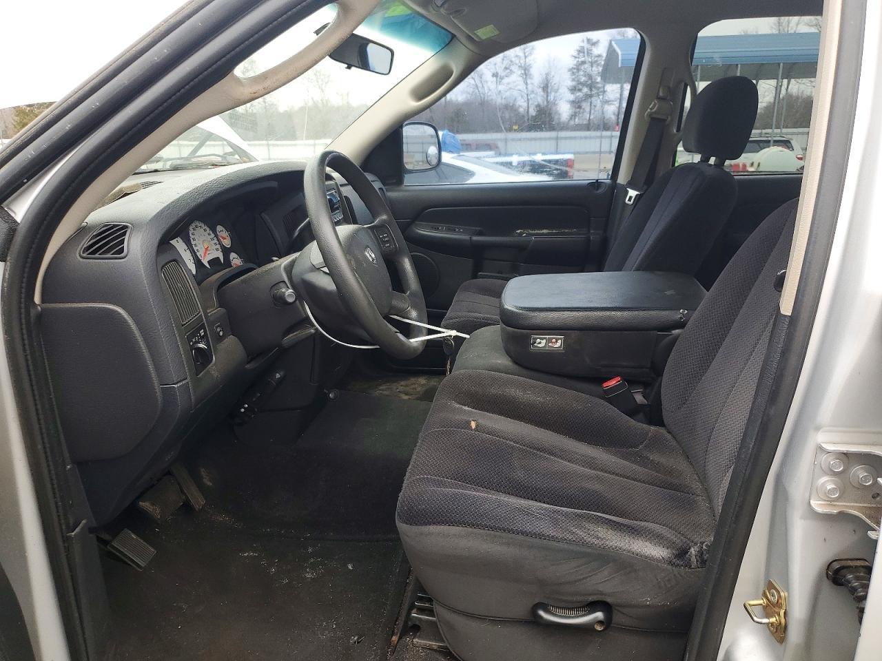 2004 Dodge RAM 1500 ST