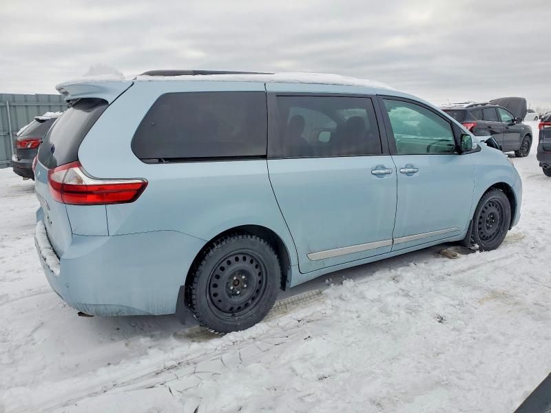 2015 Toyota Sienna xle