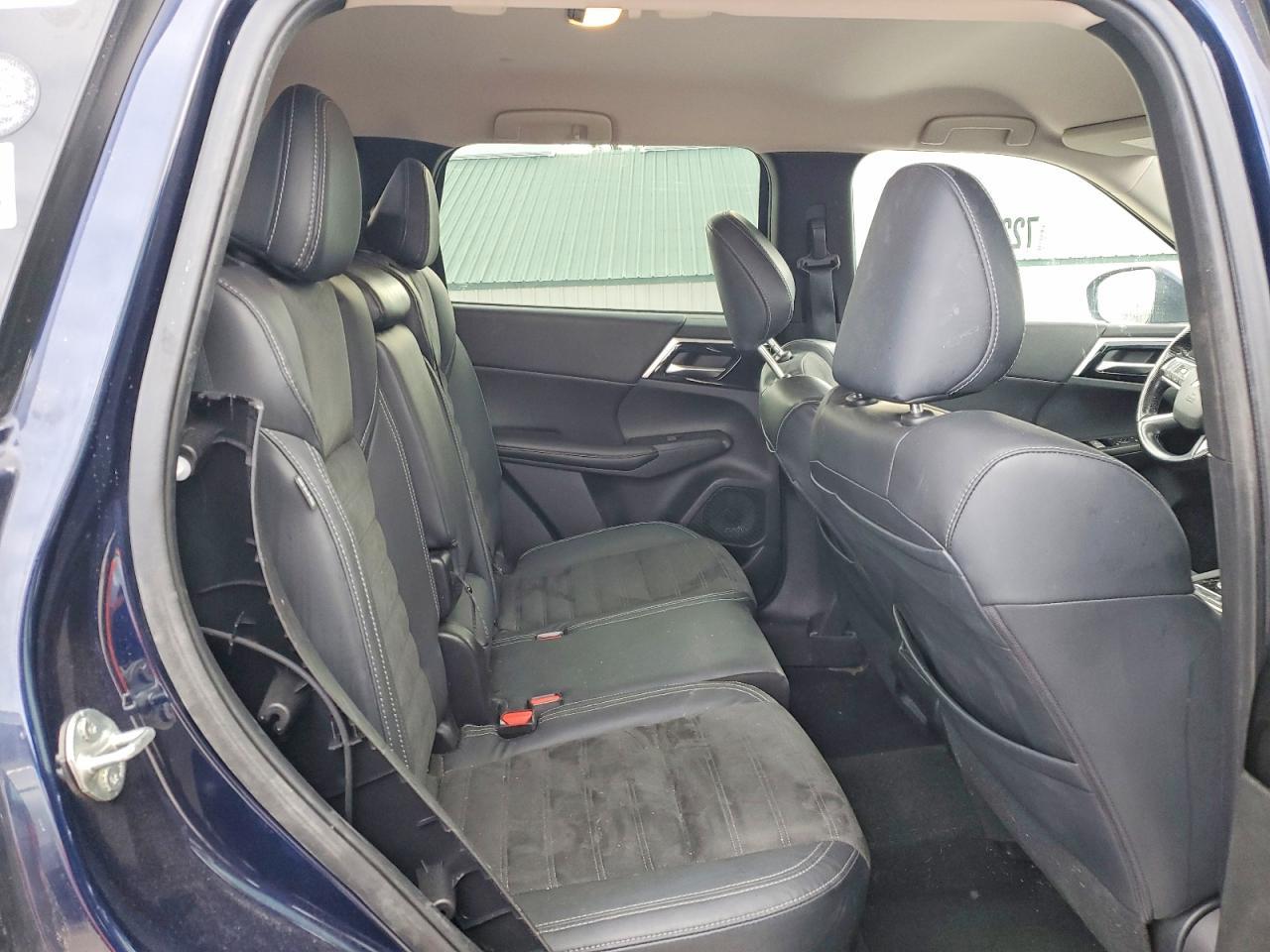 2022 Mitsubishi Outlander se