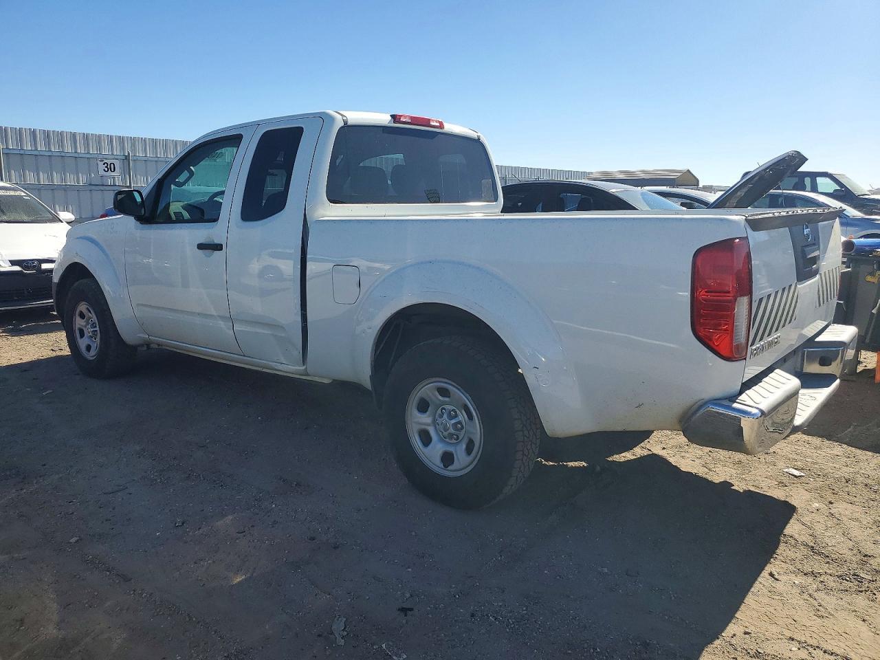 2015 Nissan Frontier S
