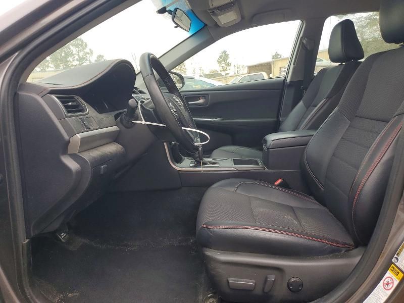 2016 Toyota Camry le