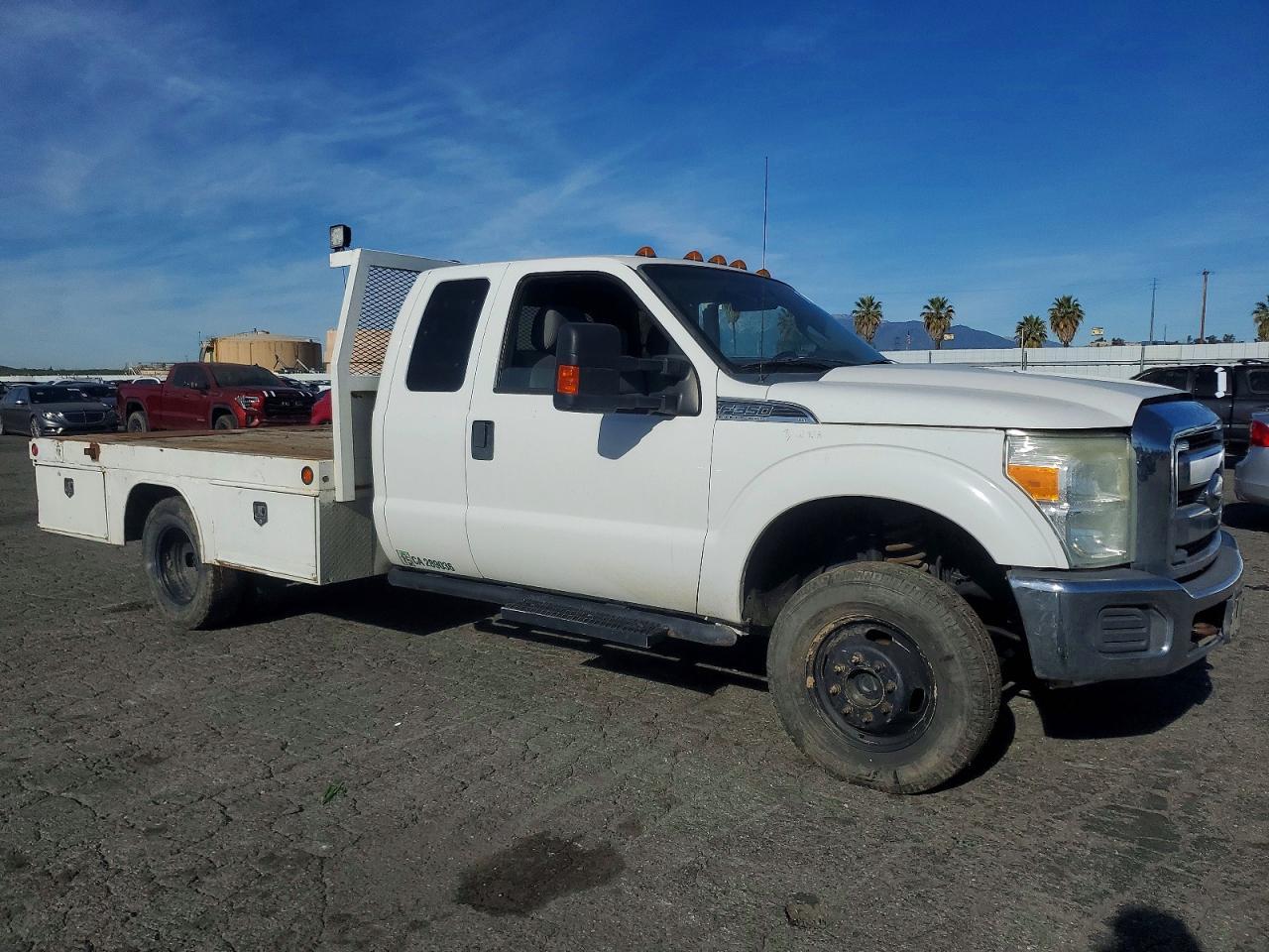 2014 Ford F350 Super Duty Flatbed Truck
