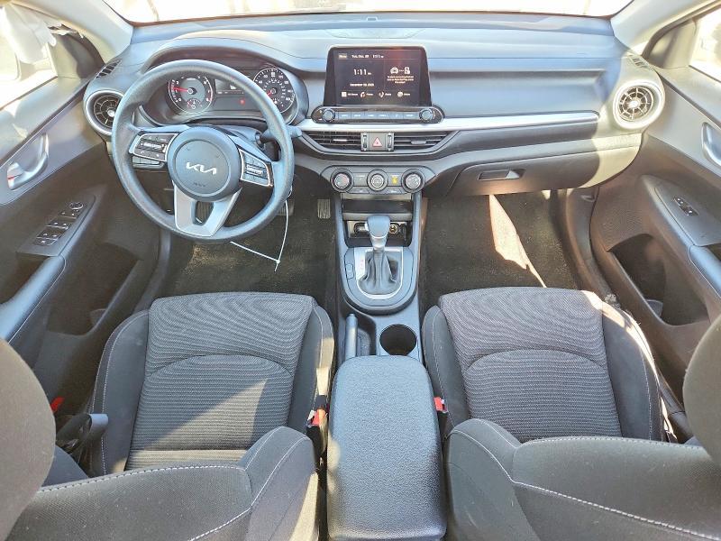 2023 KIA Forte lx