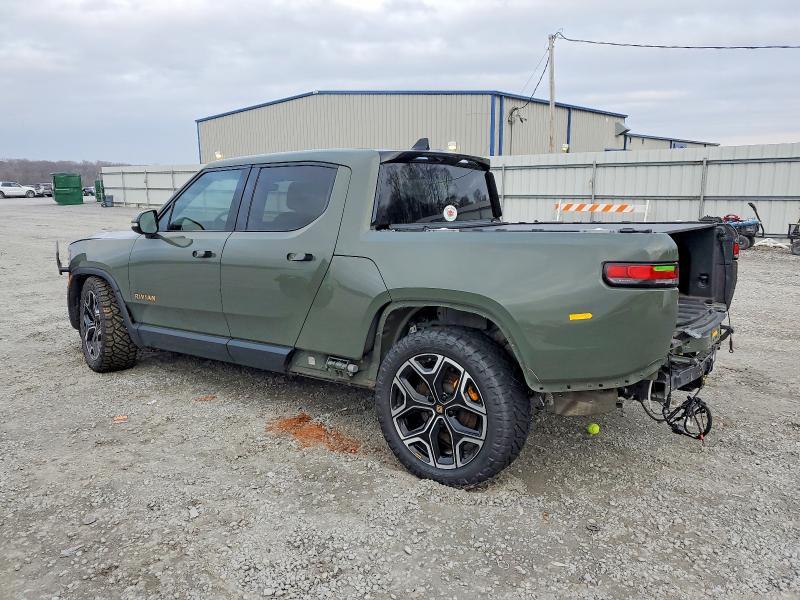 2022 Rivian R1T Advent