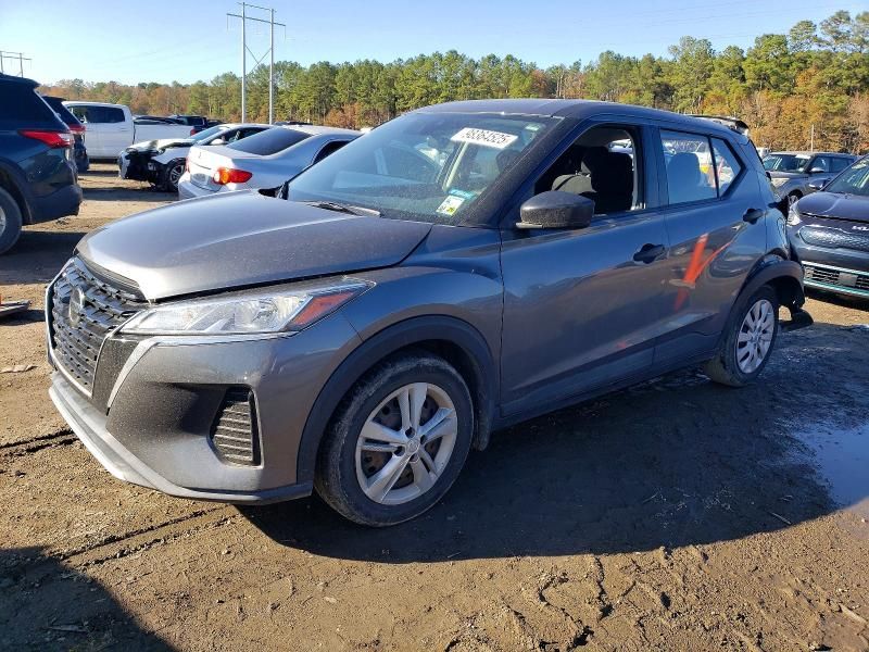 2021 Nissan Kicks s