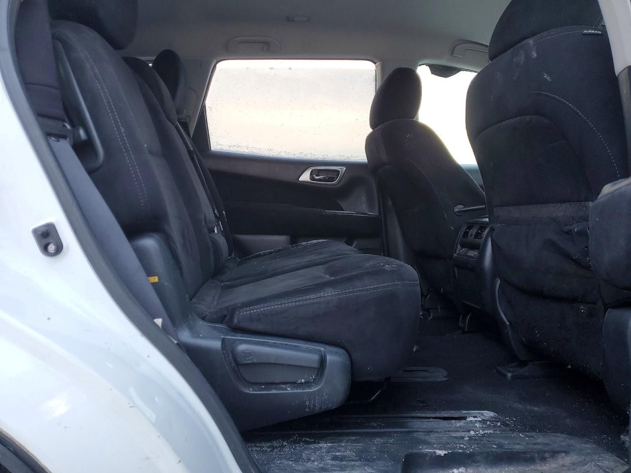 2015 Nissan Pathfinder s