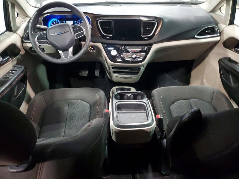 2017 Chrysler Pacifica Touring l