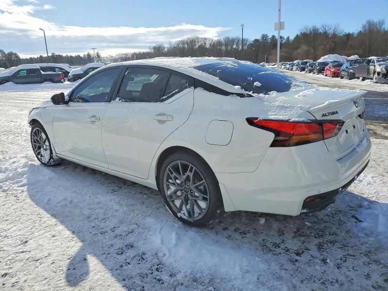 2023 Nissan Altima sr