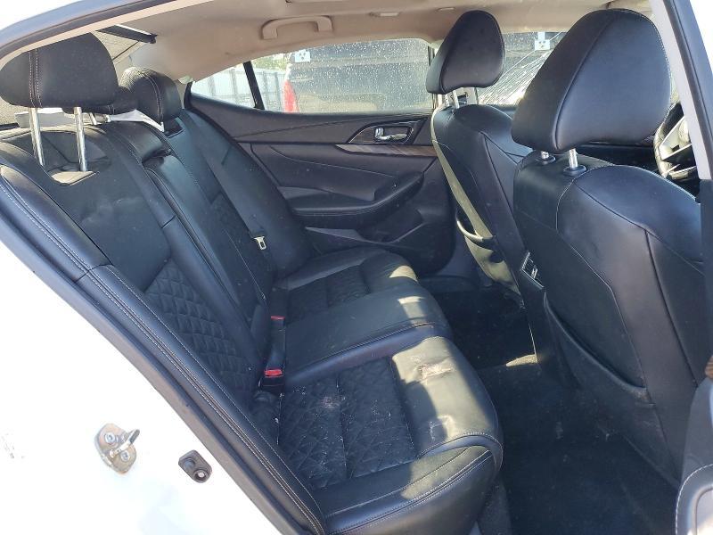 2016 Nissan Maxima