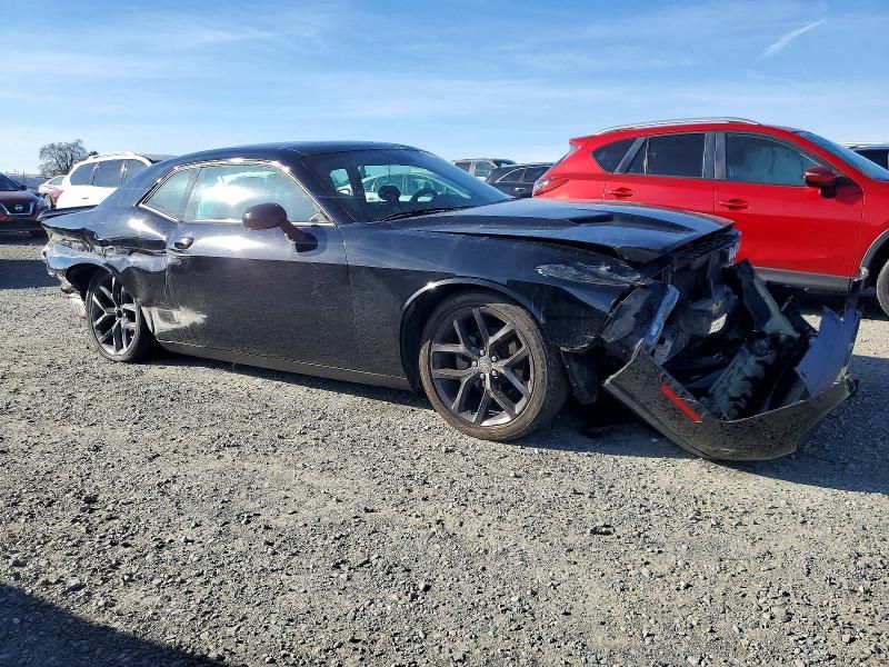 2022 Dodge Challenger sxt