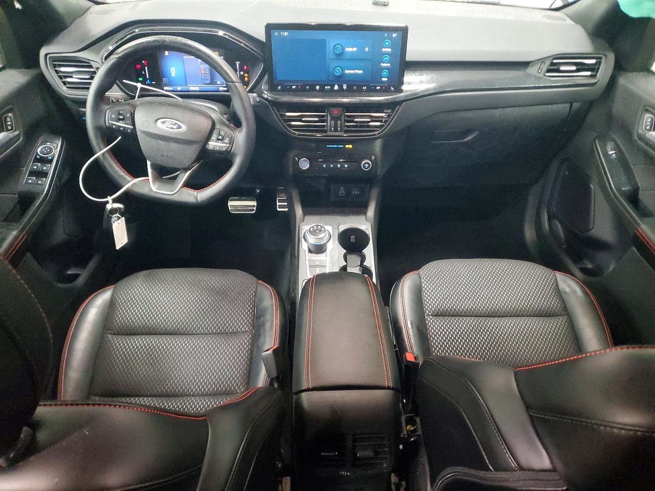 2024 Ford Escape st Line