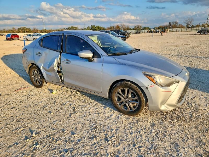 2019 Toyota Yaris l