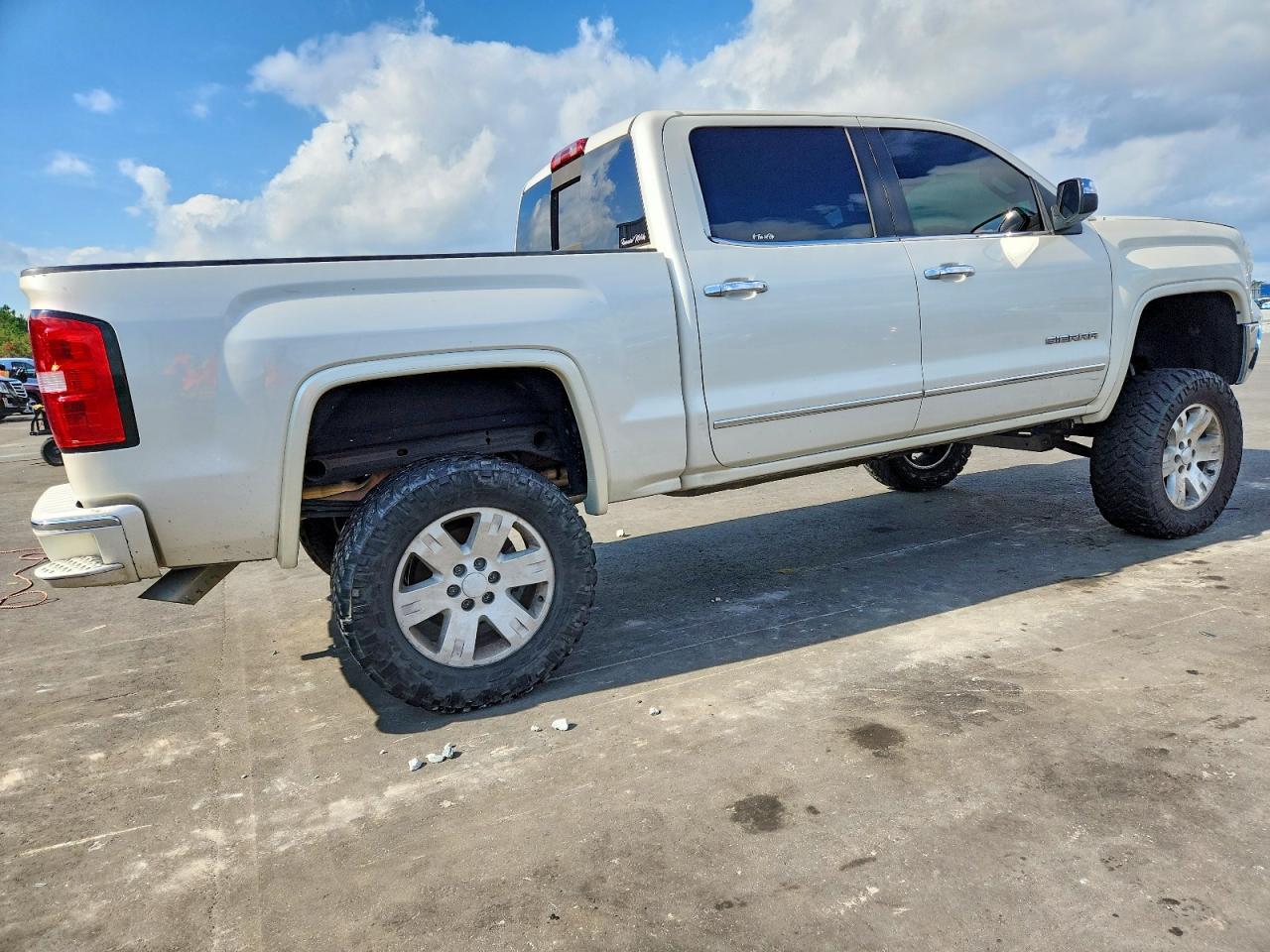 2015 GMC Sierra K1500 SLT