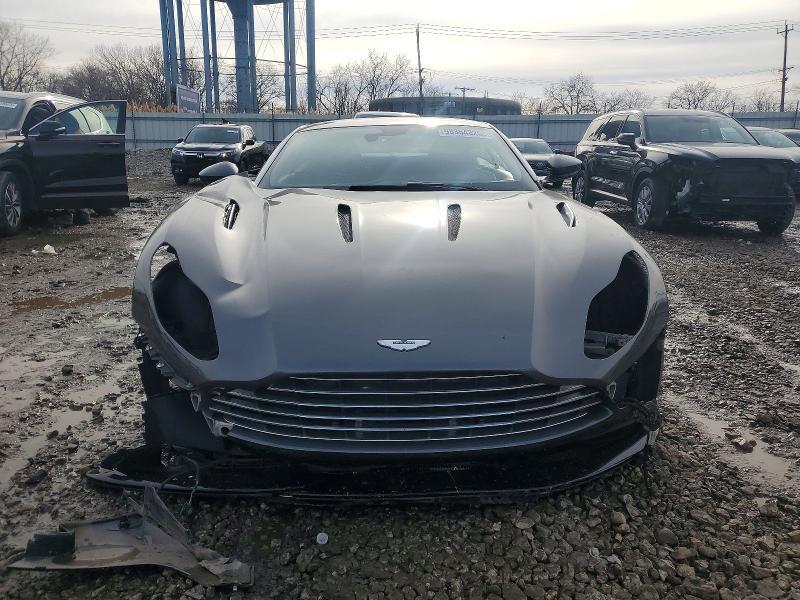 2017 Aston Martin Db11