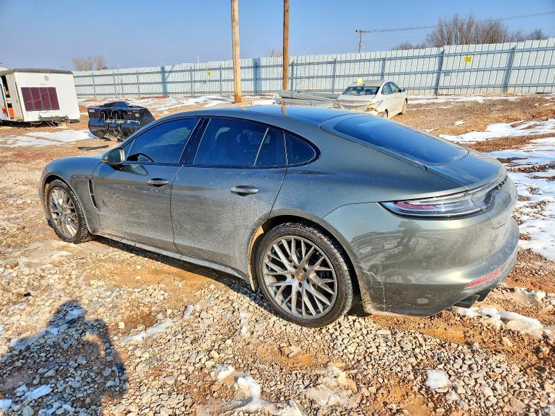 2022 Porsche Panamera Base
