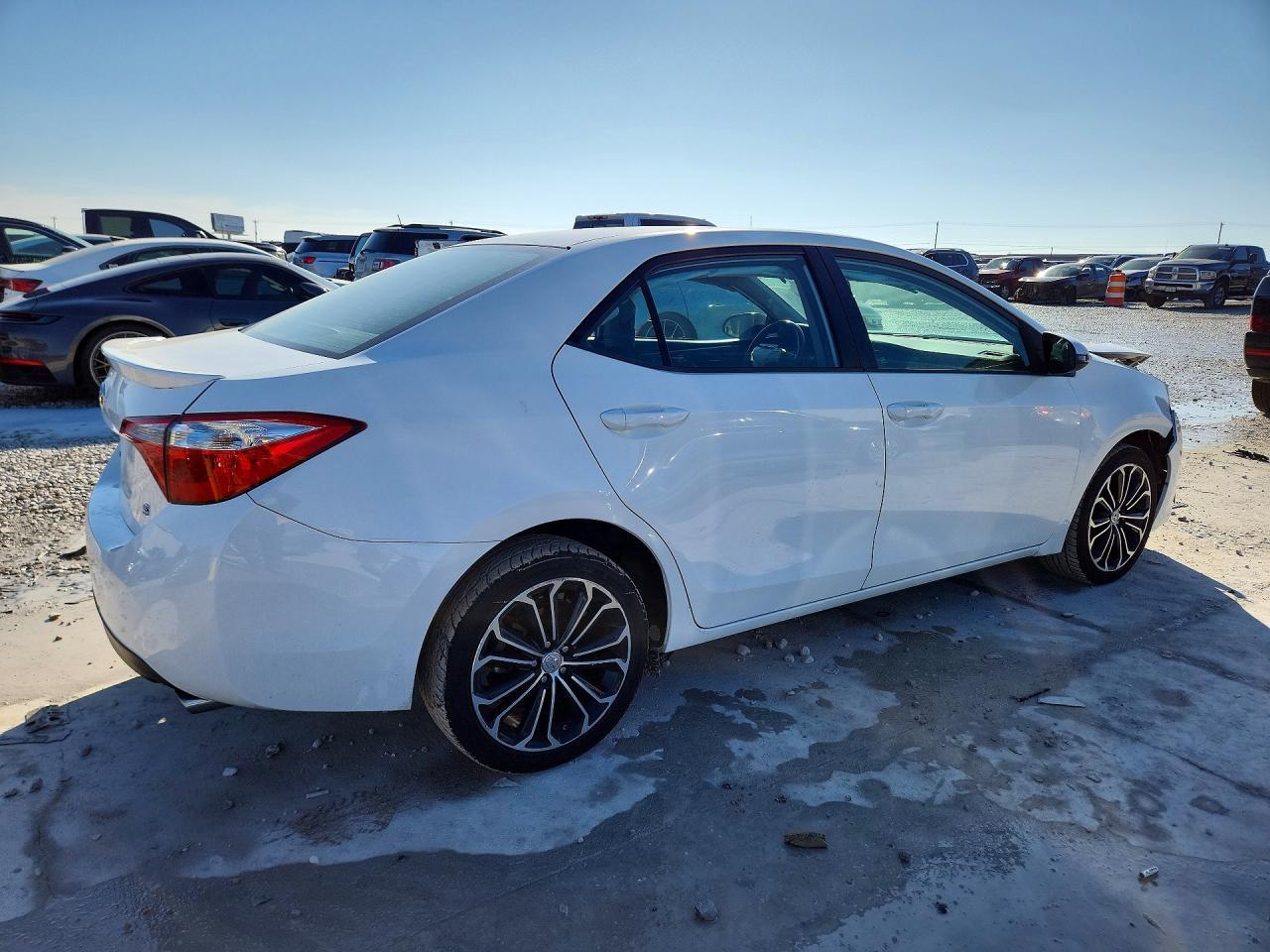 2015 Toyota Corolla l