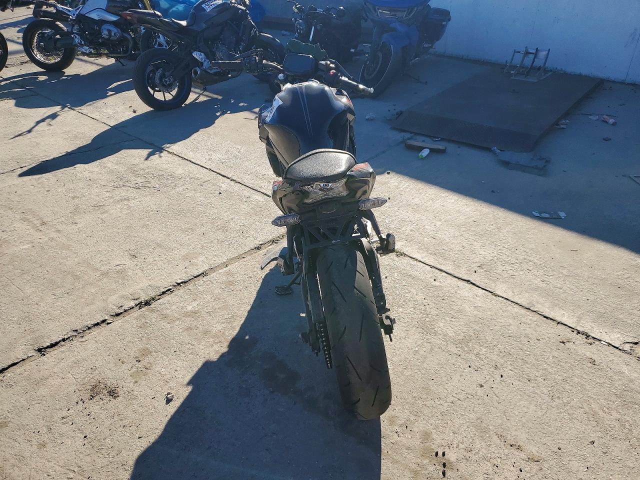 2025 Kawasaki ER650 P