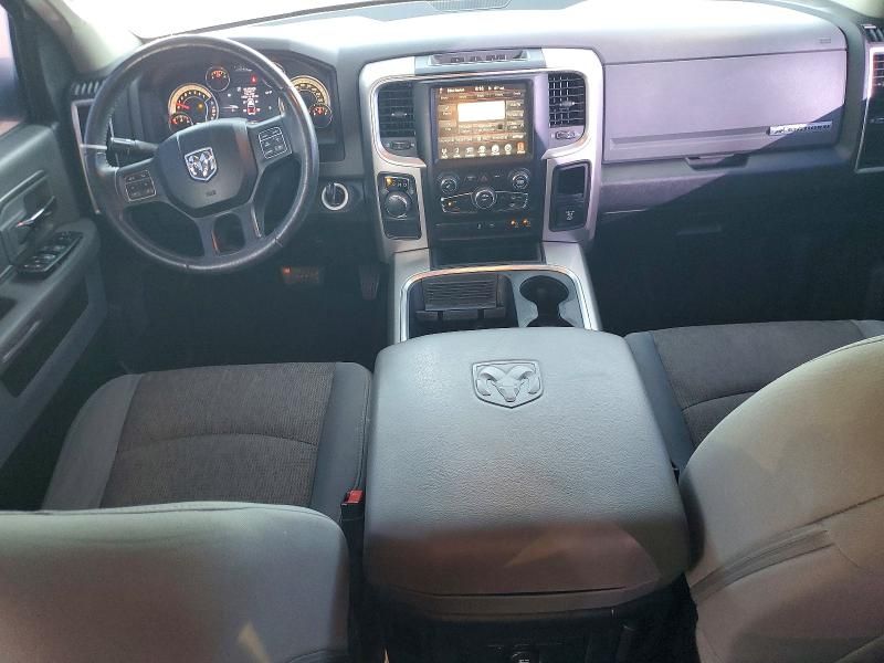 2016 Dodge Ram 1500 slt