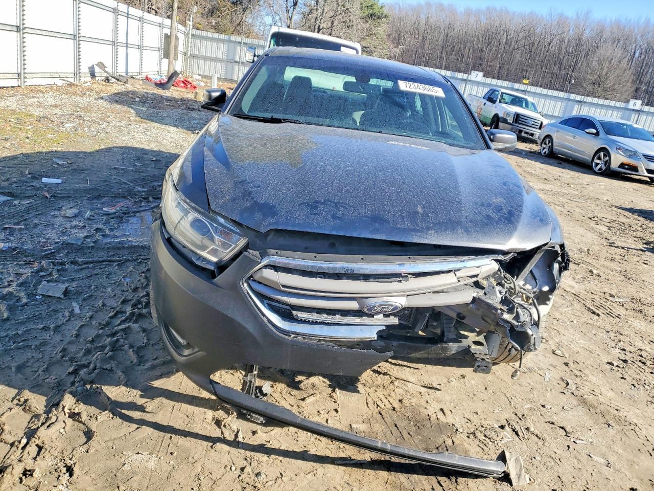 2018 Ford Taurus sel