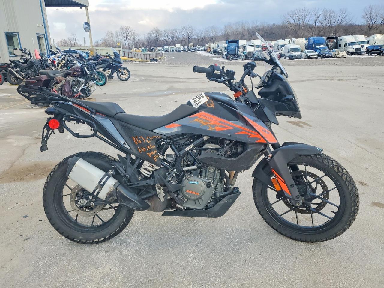 2022 KTM 390 Adventure