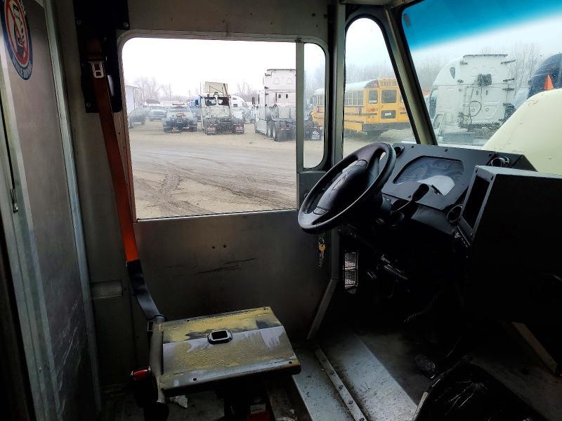 2019 Ford E450 Delivery Truck