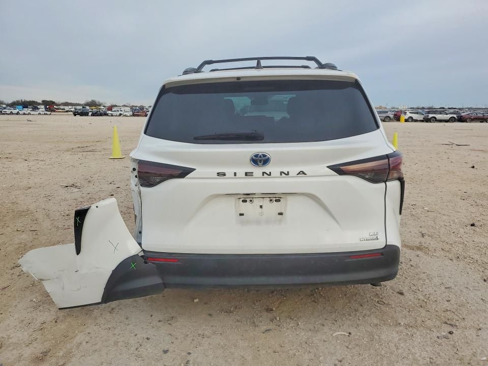 2023 Toyota Sienna le