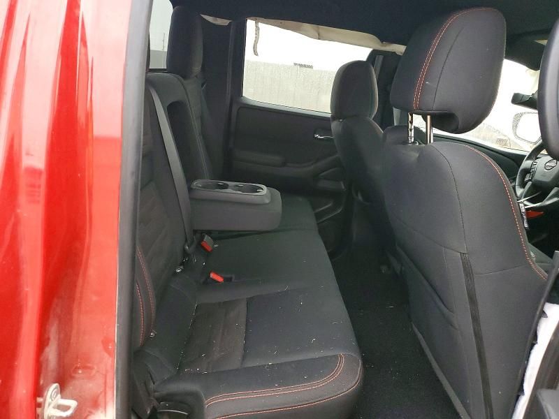 2022 Nissan Frontier s