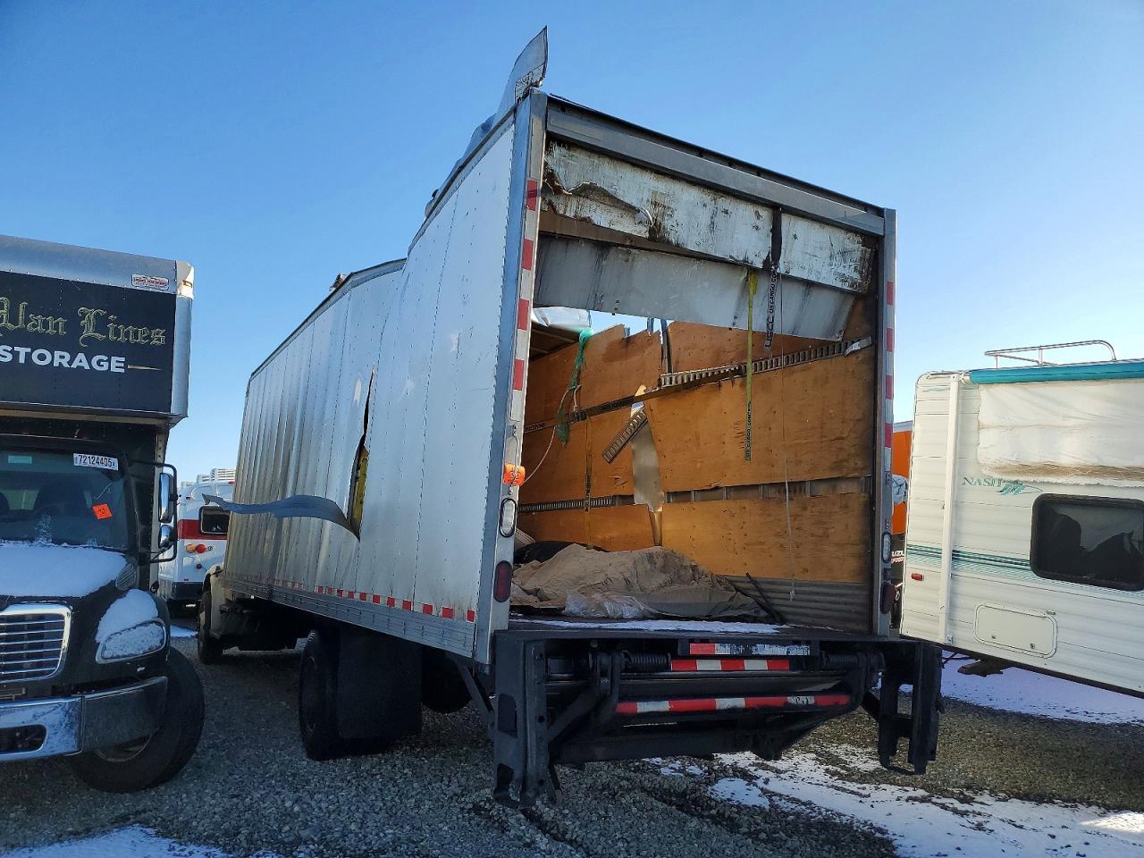2020 Freightliner M2 106 MED-BOX Truck