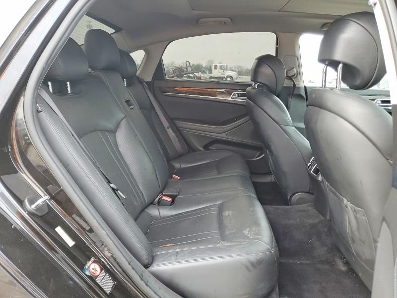 2018 Genesis G80 Base