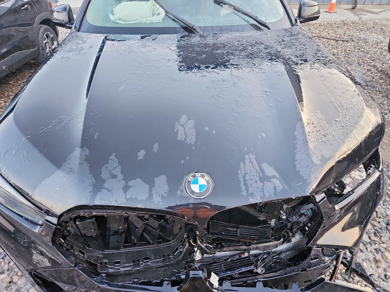 2025 BMW X6 Xdrive40i