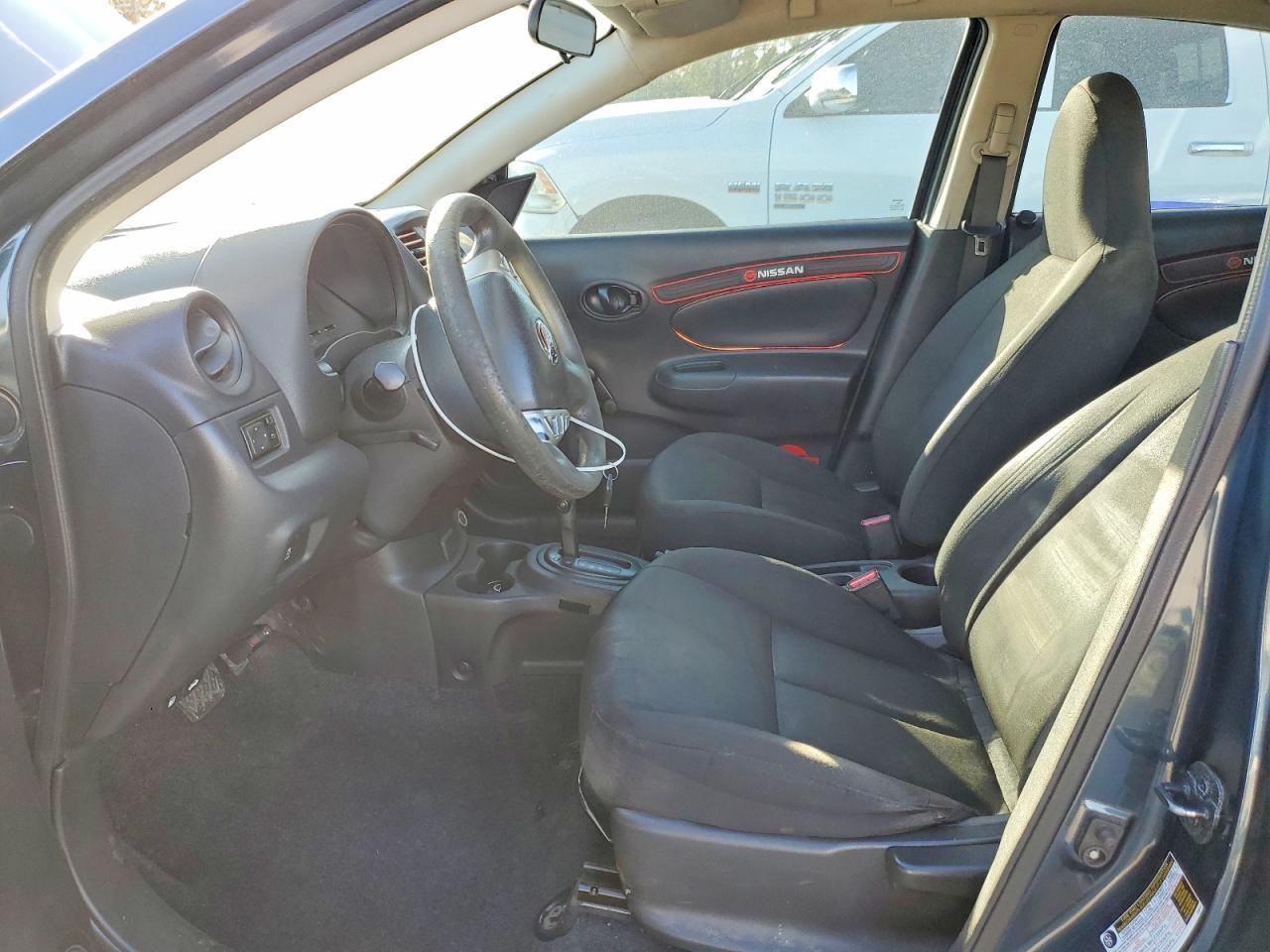 2017 Niss Versa 1.6 s Plus