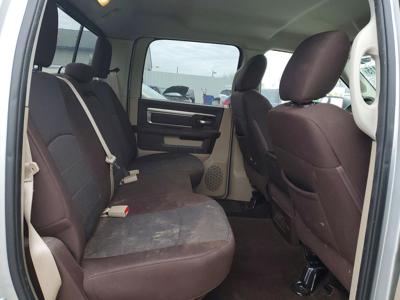 2015 Dodge RAM 1500 SLT