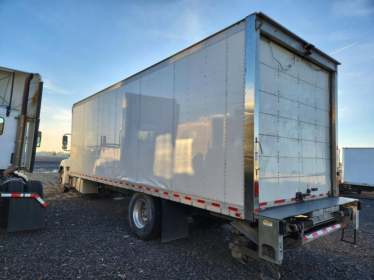 2023 Hino L6 BOX Truck