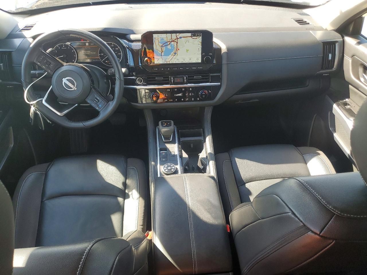 2023 Nissan Pathfinder sl