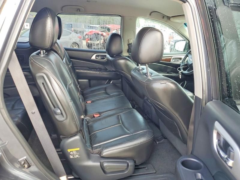 2014 Nissan Pathfinder s