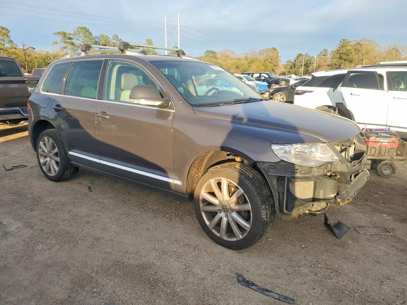 2010 Volkswagen Touareg tdi