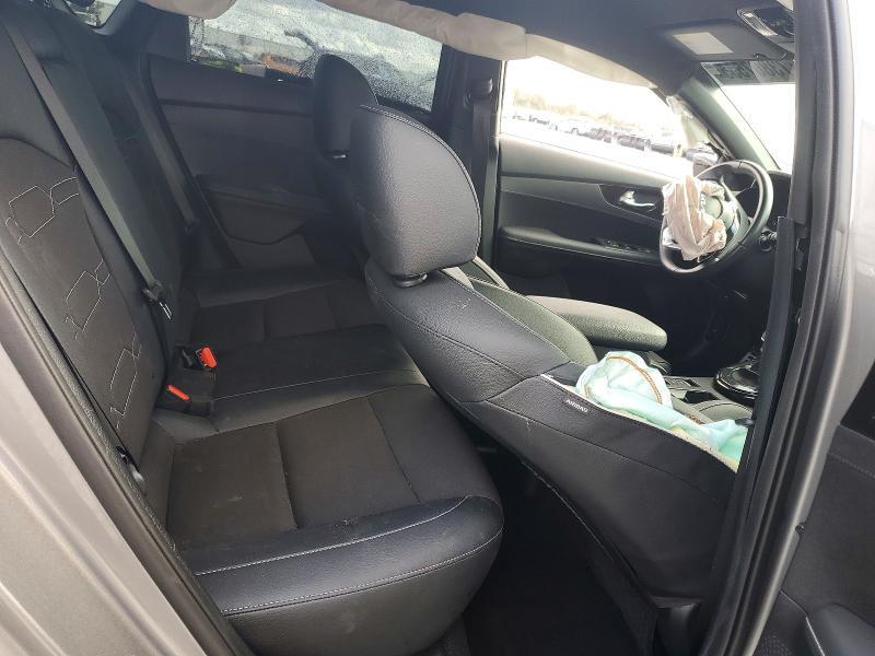 2024 KIA Forte gt Line